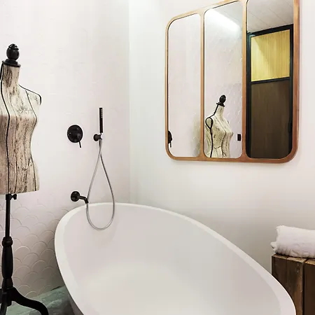 One Shot Tabakalera House 산세바스티안