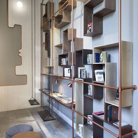 One Shot Tabakalera House 산세바스티안