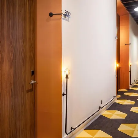 One Shot Tabakalera House 호텔 산세바스티안