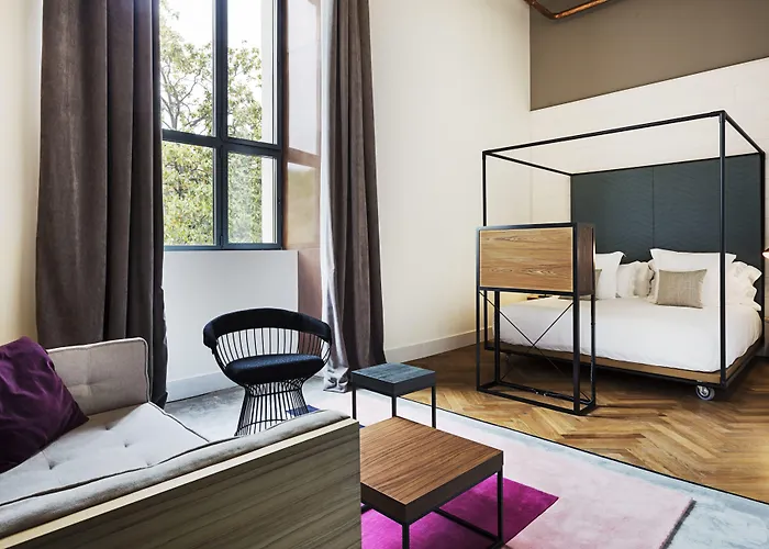 One Shot Tabakalera House 4* Сан-Себастьян