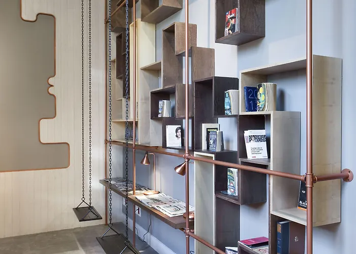 One Shot Tabakalera House Сан-Себастьян