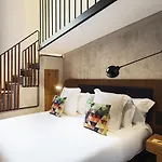 One Shot Tabakalera House 4* San Sebastián