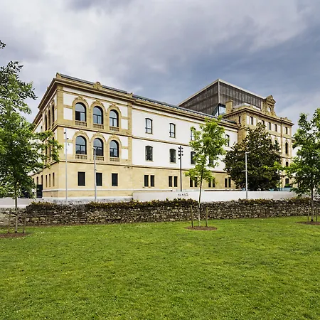 One Shot Tabakalera House 4* San Sebastian