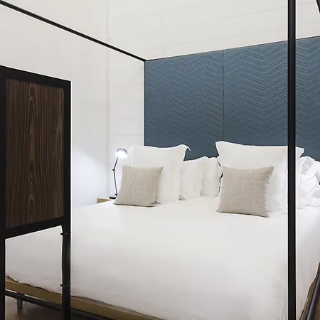 One Shot Tabakalera House Hotel