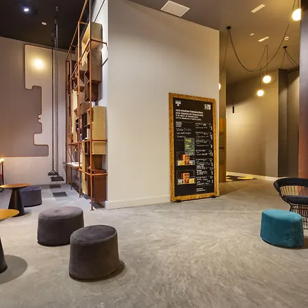 One Shot Tabakalera House 4* San Sebastian