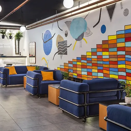 One Shot Tabakalera House 4*