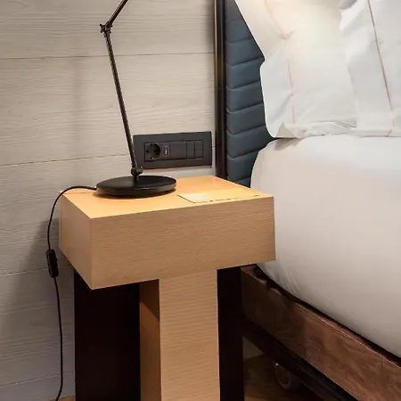 Otel One Shot Tabakalera House