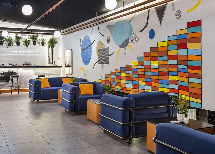 One Shot Tabakalera House 4*