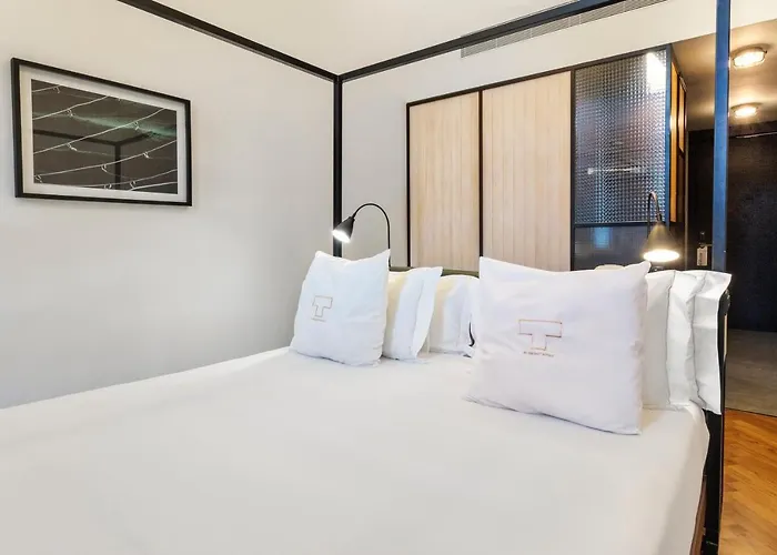 One Shot Tabakalera House Hotel