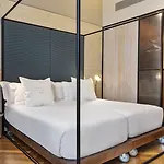 One Shot Tabakalera House