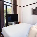 Szálloda One Shot Tabakalera House 4*
