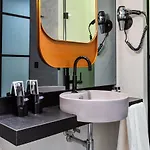 One Shot Tabakalera House Szálloda 4*