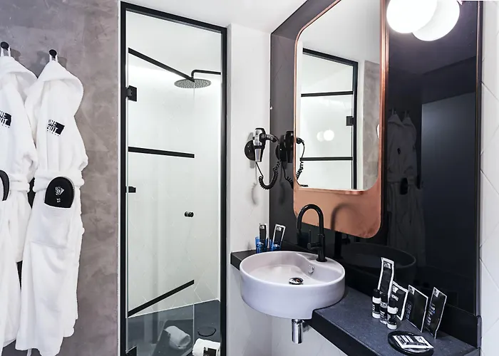 فندق One Shot Tabakalera House